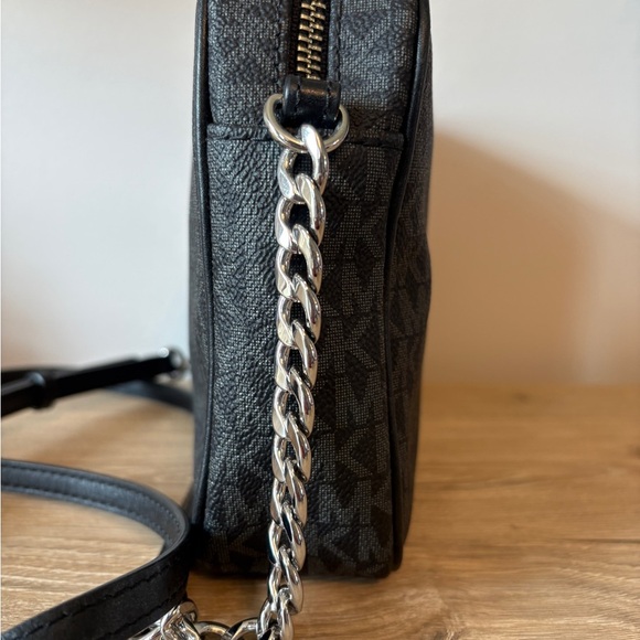 ☀️Jet Set Travel Logo Crossbody Bag ECU - Picture 2 of 7